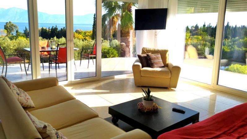 View Διαμερισμα Villa Loukissia Екстериор снимка